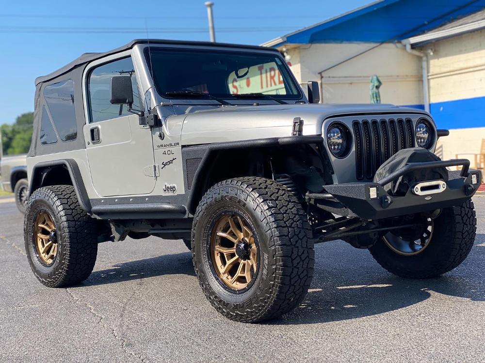  Jeep Wrangler with Ultra Motorsports 125 Warmonger 5